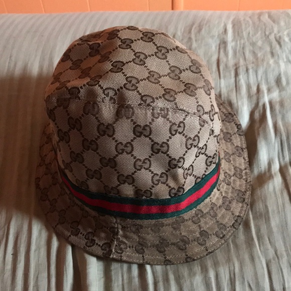 gucci bucket hat real vs fake